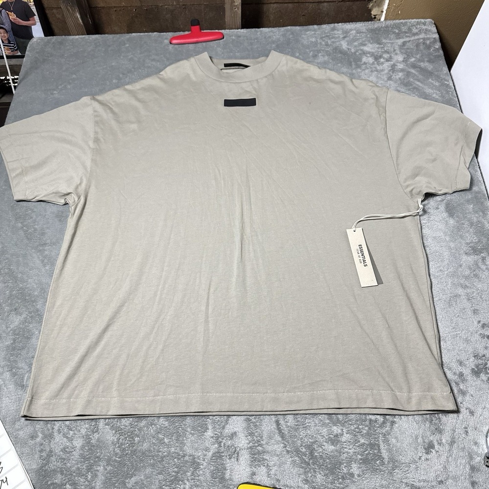 Fear of God Essentials Crewneck Tshirt II‎ Seal Oversized Sz L NEW WITH DEFECT